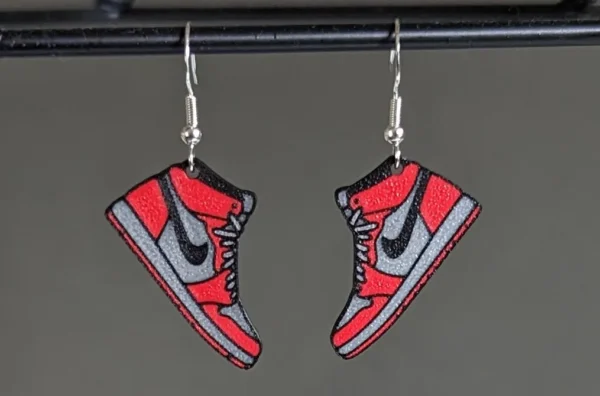 PENDIENTES NIKE ROJOS